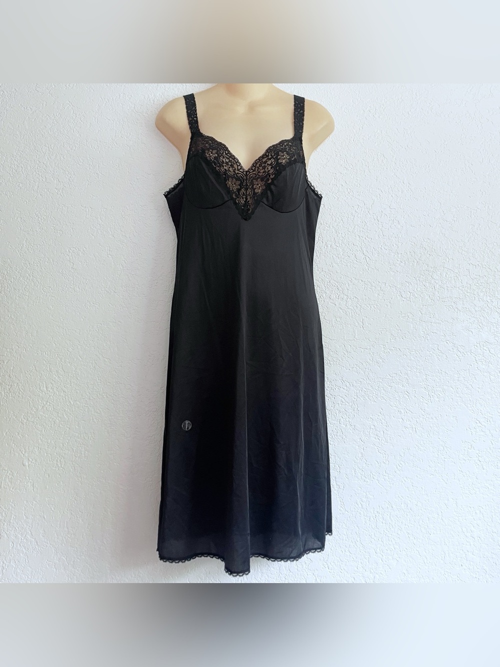 NWOT Vassarette Black Lace-Trim Slip Dress 36F Lace Trim Whimsigoth Goth Fairy